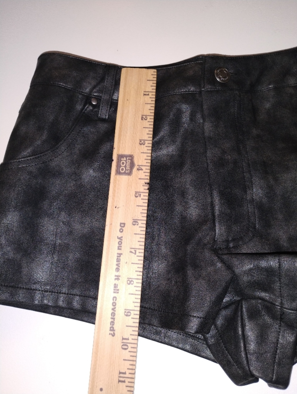 Indigo Rising Women’s Black Faux-Leather Shorts 5/27 - Picture 3 of 4
